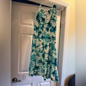 Elegant Blue and White Sleeveless Dress